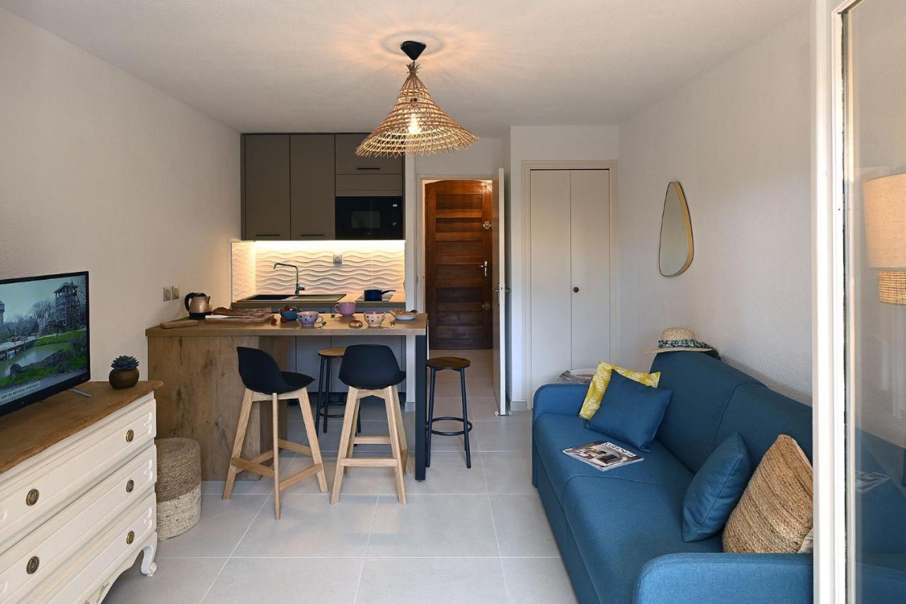 בנדול Charmant Studio 2A4 Pers Avec Jardin Et Place De Parking Situe A 5 Min A Pied De La Mer מראה חיצוני תמונה